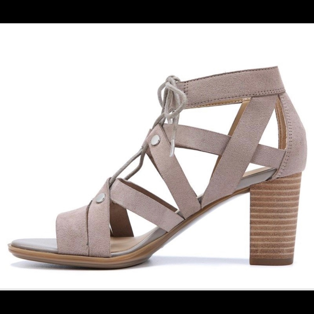 Naturalizer - London Taupe Lace Up Heels